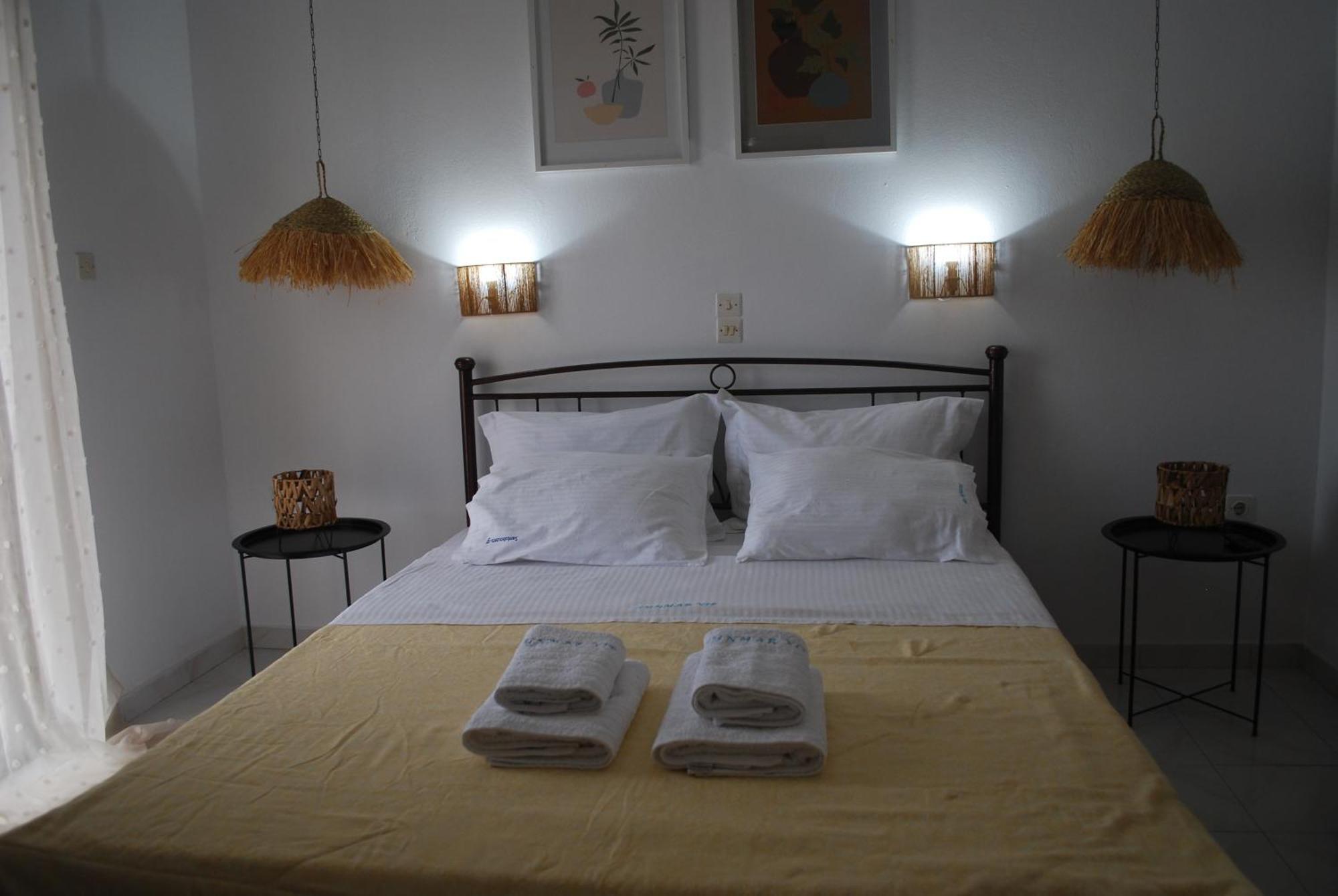 Sunset Rooms Agia Marina  Eksteriør billede