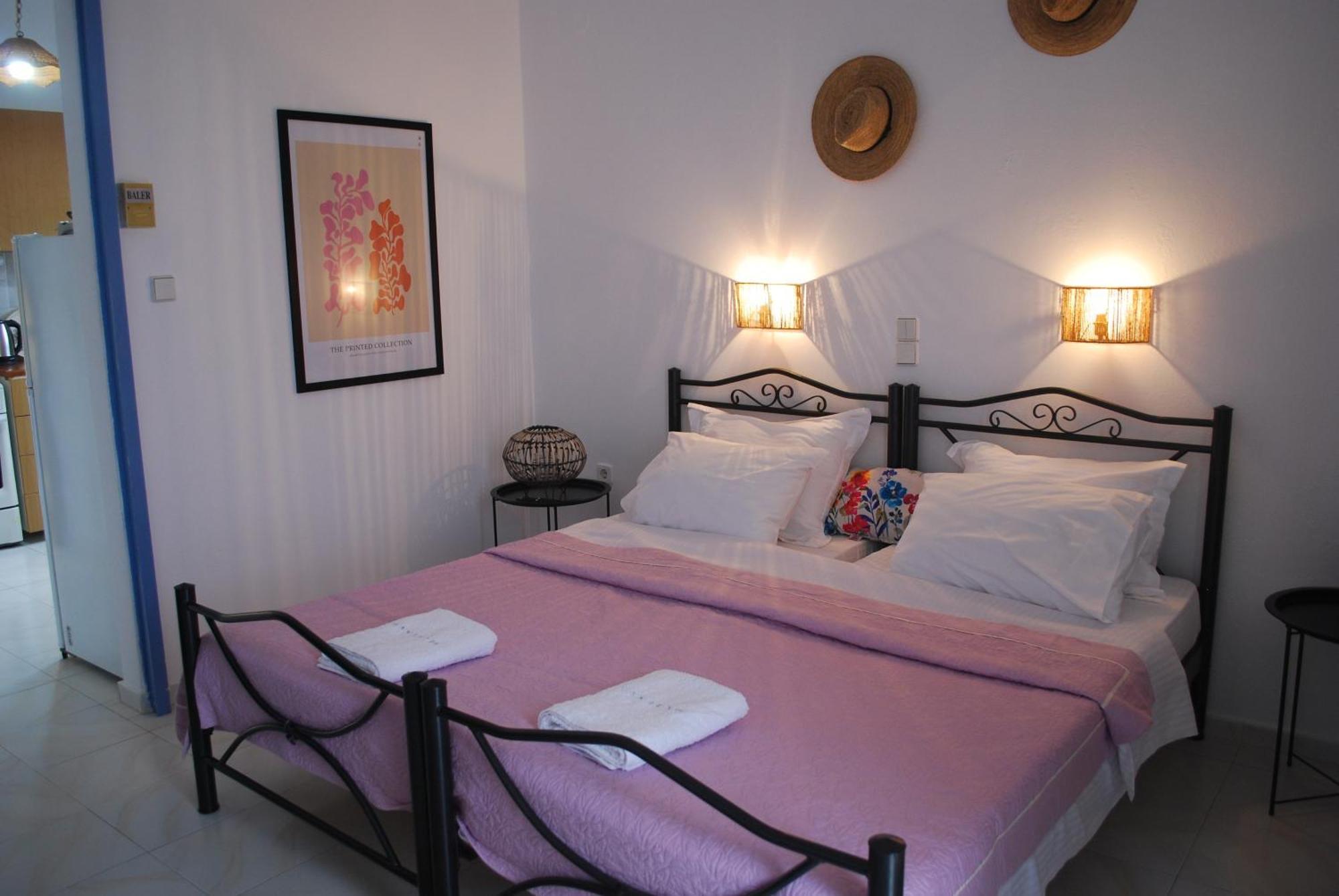 Sunset Rooms Agia Marina  Eksteriør billede